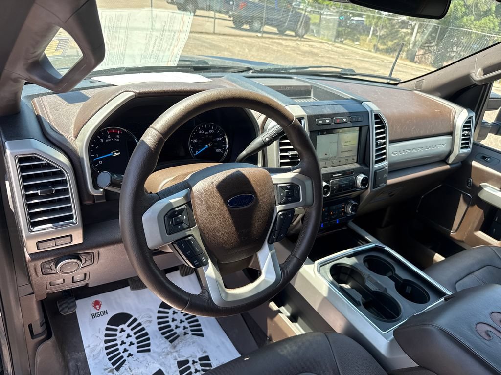 Used 2017 Ford F250 King Ranch w/ King Ranch Ultimate Package AWD/4WD image 13