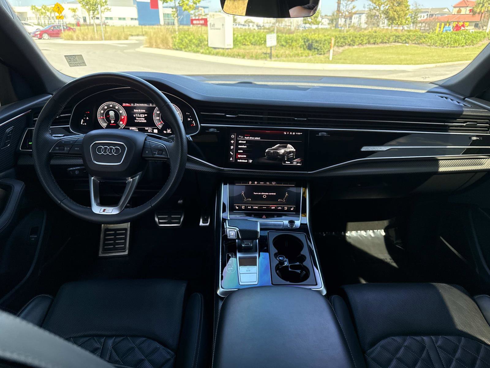 Used 2024 Audi SQ8 Premium Plus w/ Executive Package image 18