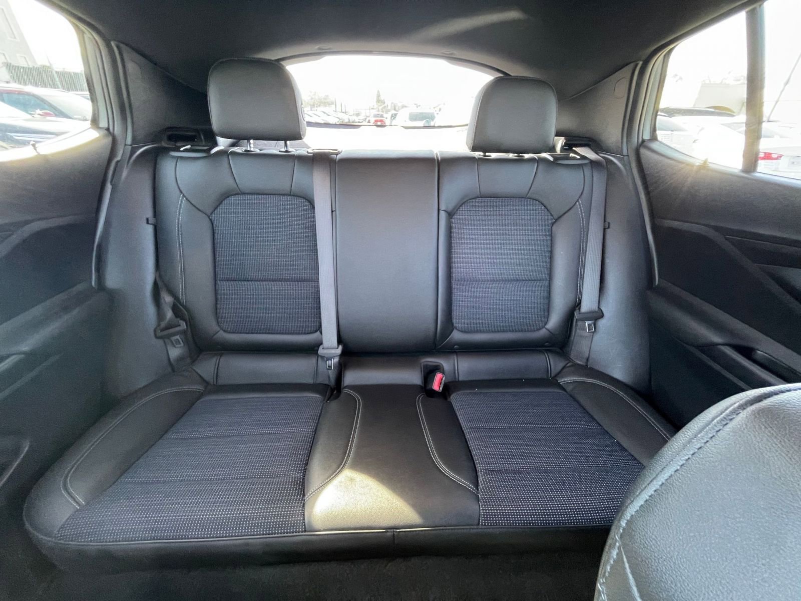 Used 2025 Buick Envista Preferred image 37