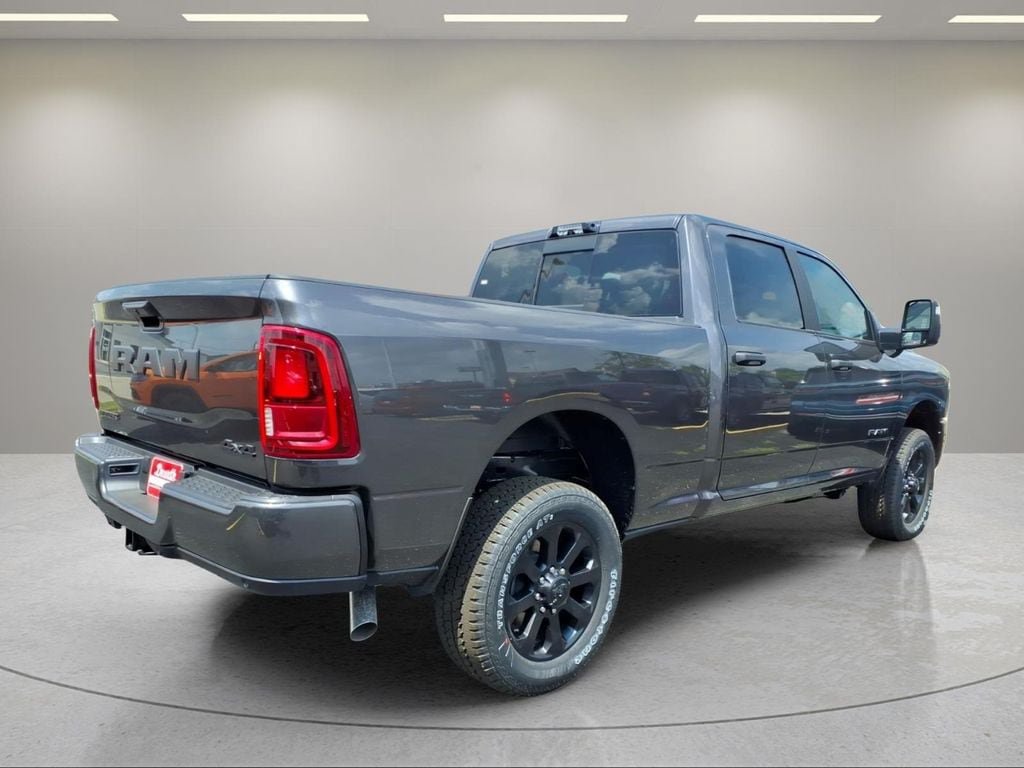 New 2026 RAM 2500 Big Horn AWD/4WD image 3