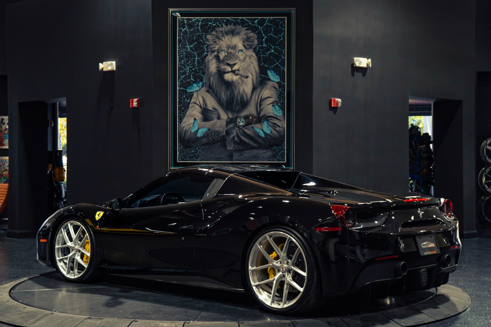 Used 2016 Ferrari 488 Spider RWD image 5