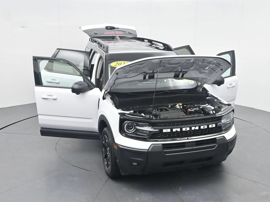 Certified 2025 Ford Bronco Sport Outer Banks w/ Outer Banks Tech Package+ AWD/4WD image 39