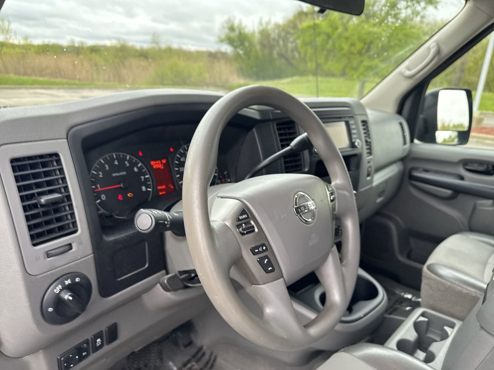 Used 2016 Nissan NV 3500 SV w/ SV Technology Package RWD image 18