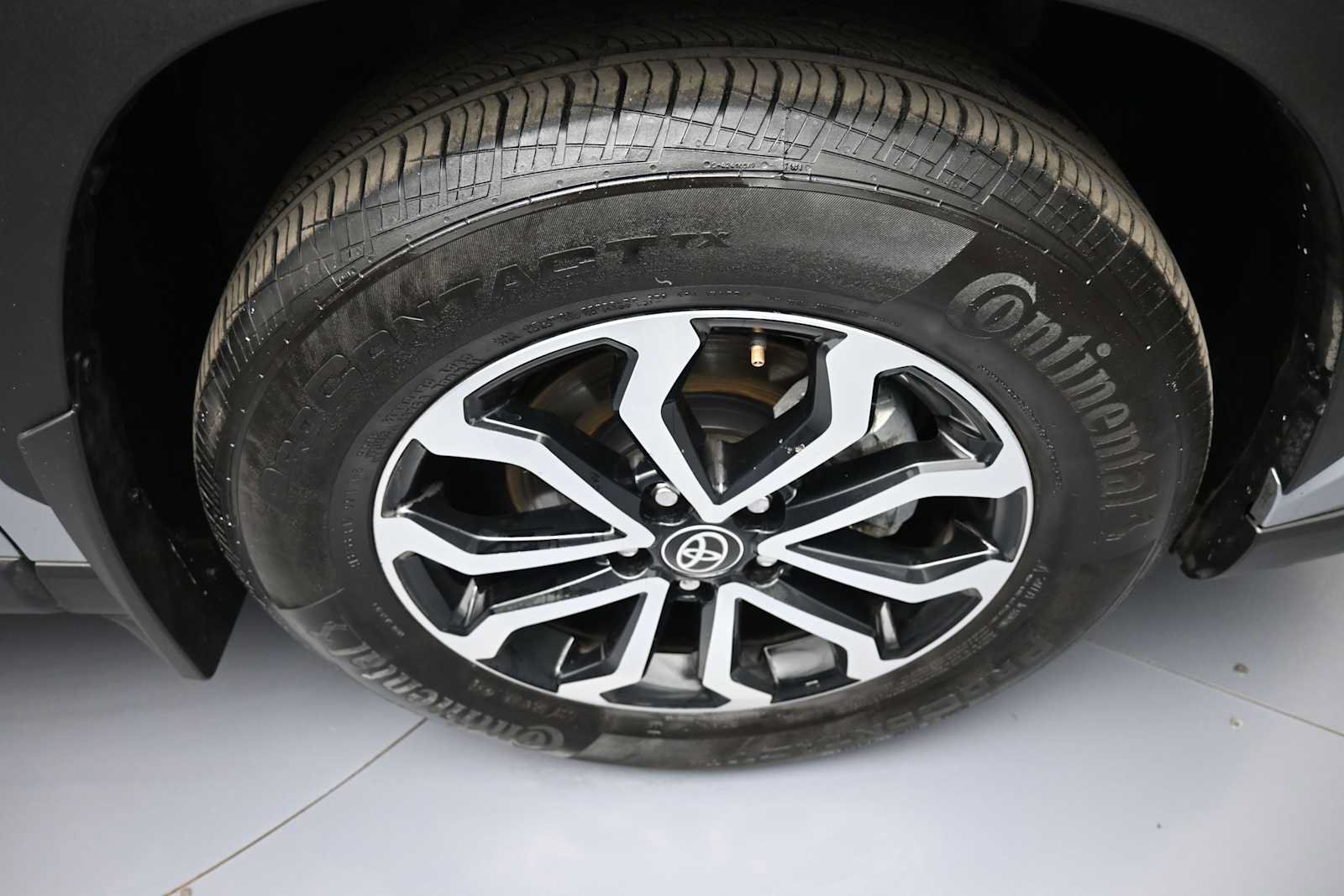 Certified 2024 Toyota Corolla Cross AWD Hybrid image 12