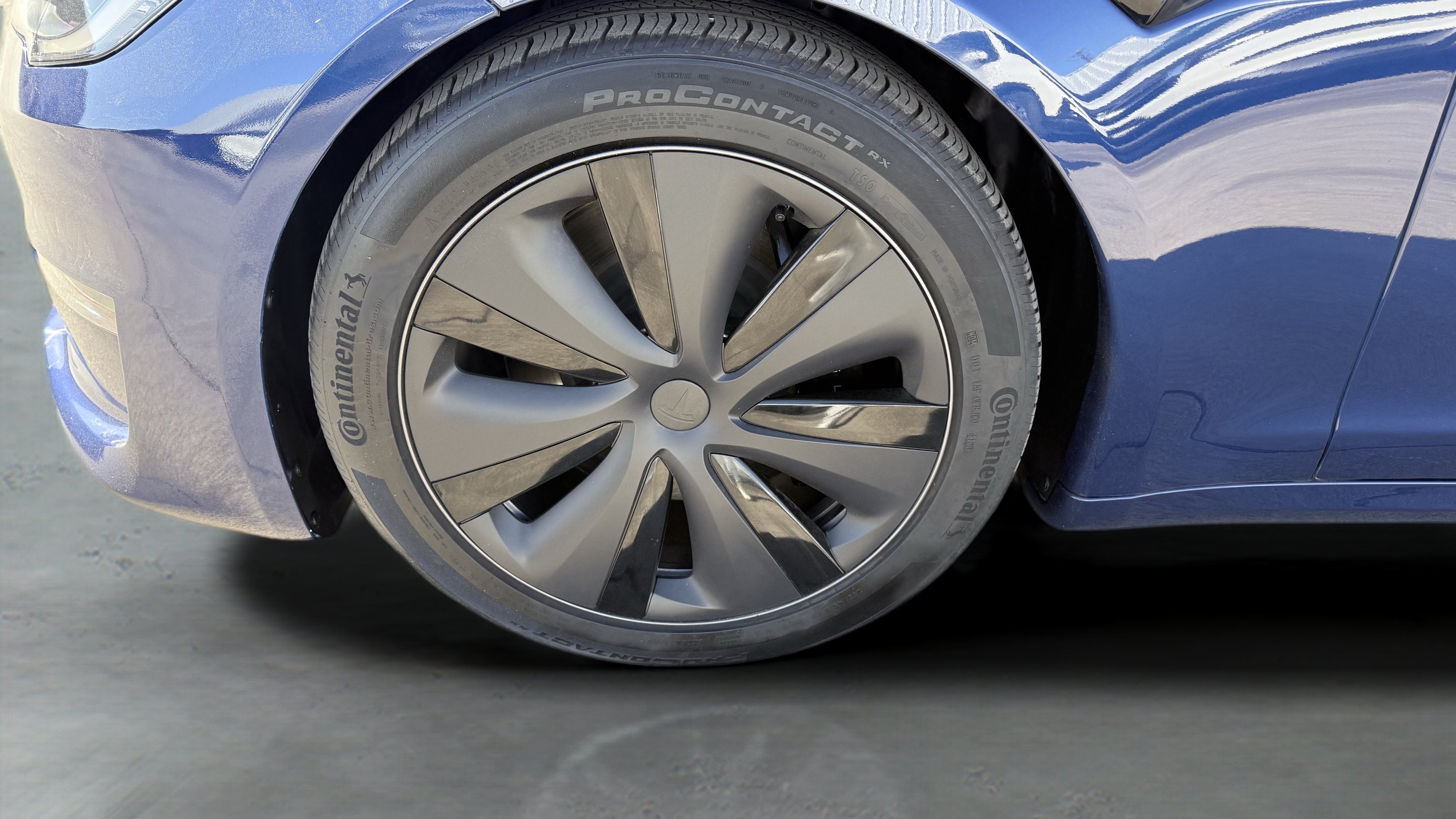 Used 2024 Tesla Model S AWD/4WD image 19