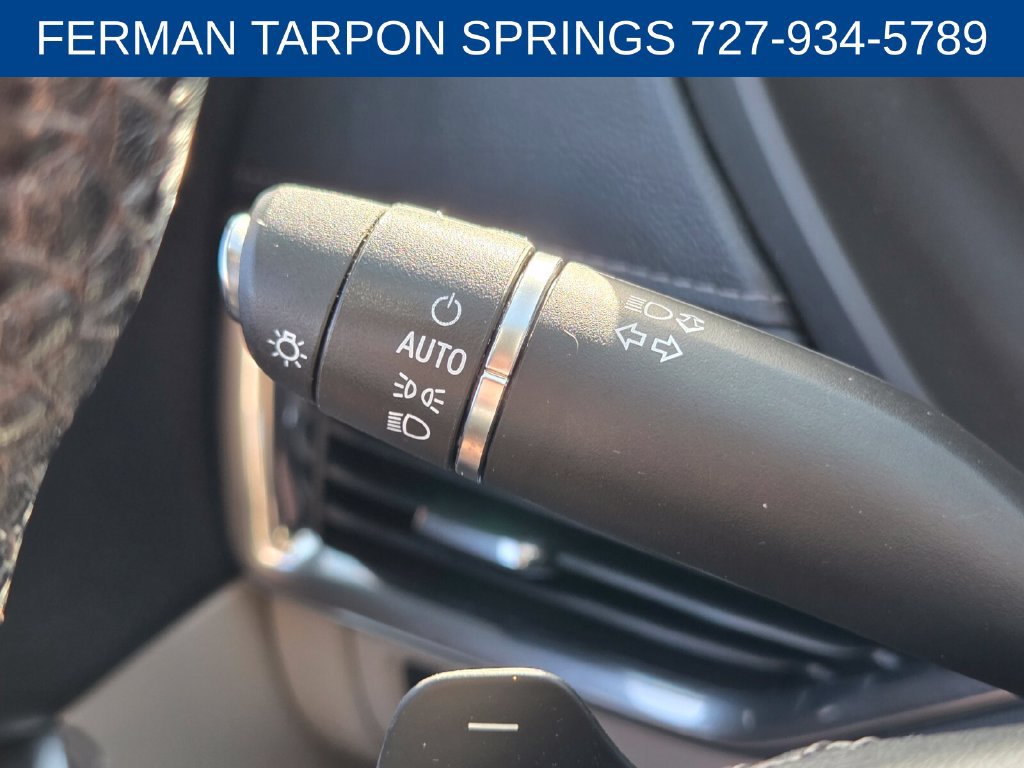 Certified 2022 Cadillac XT4 Premium Luxury w/ Safety Alert Package FWD image 30
