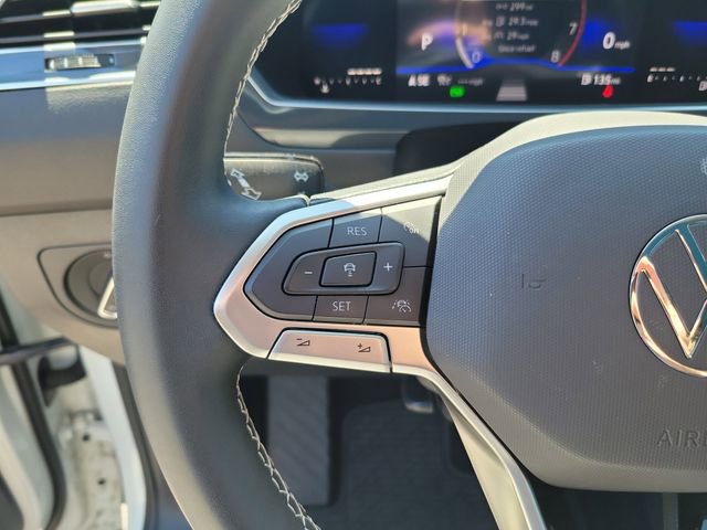 Used 2022 Volkswagen Tiguan SE image 17