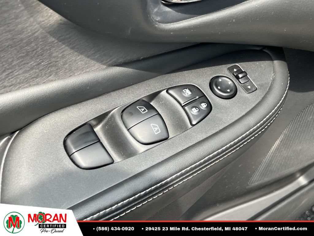 Used 2021 Nissan Murano SV AWD/4WD image 16