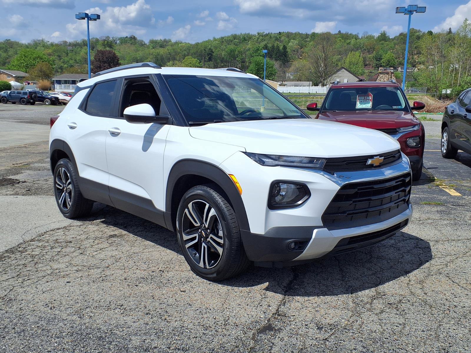 Certified 2023 Chevrolet TrailBlazer LT FWD image 1