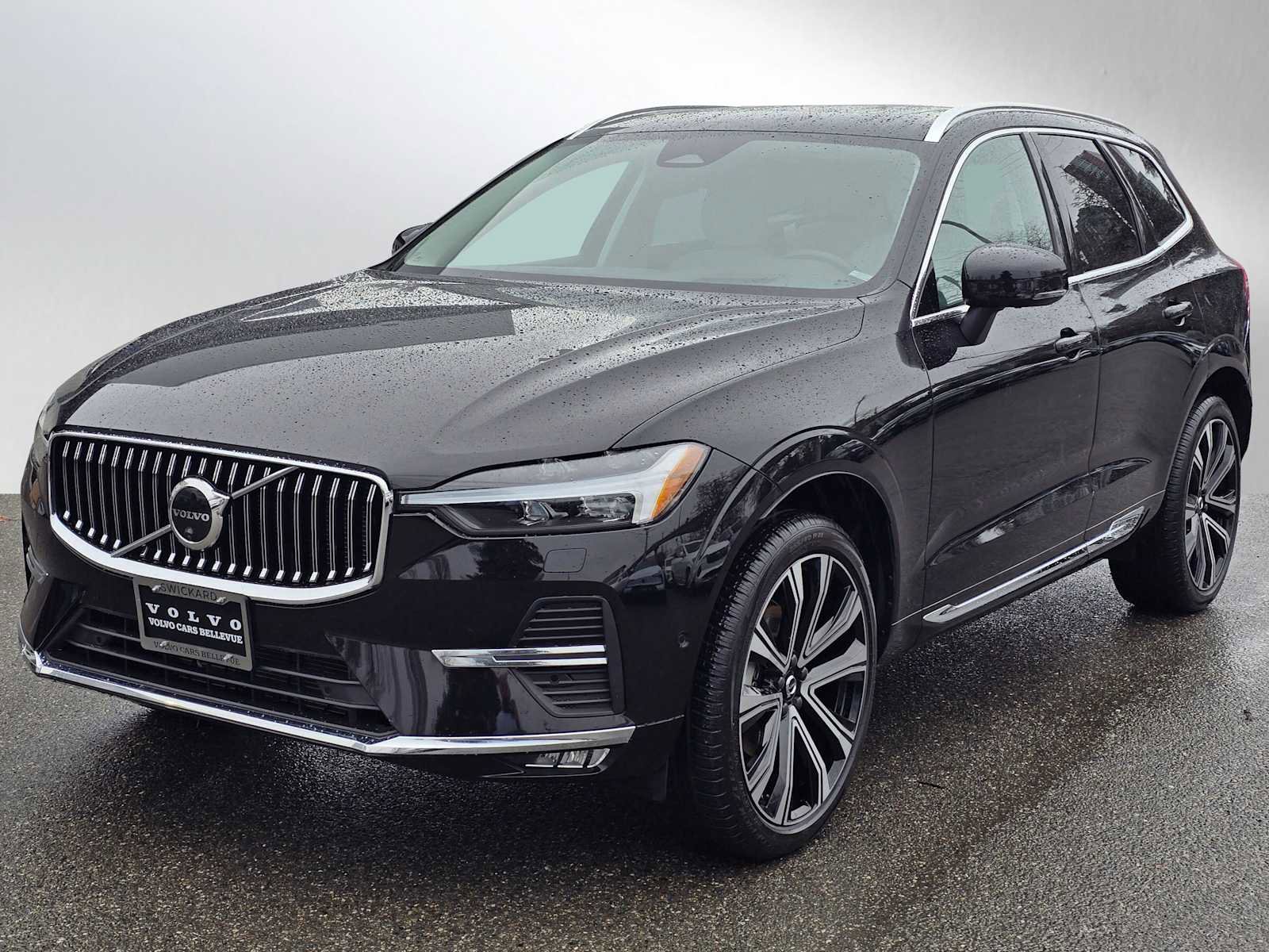 Certified 2023 Volvo XC60 B5 Ultimate w/ Climate Package image 7