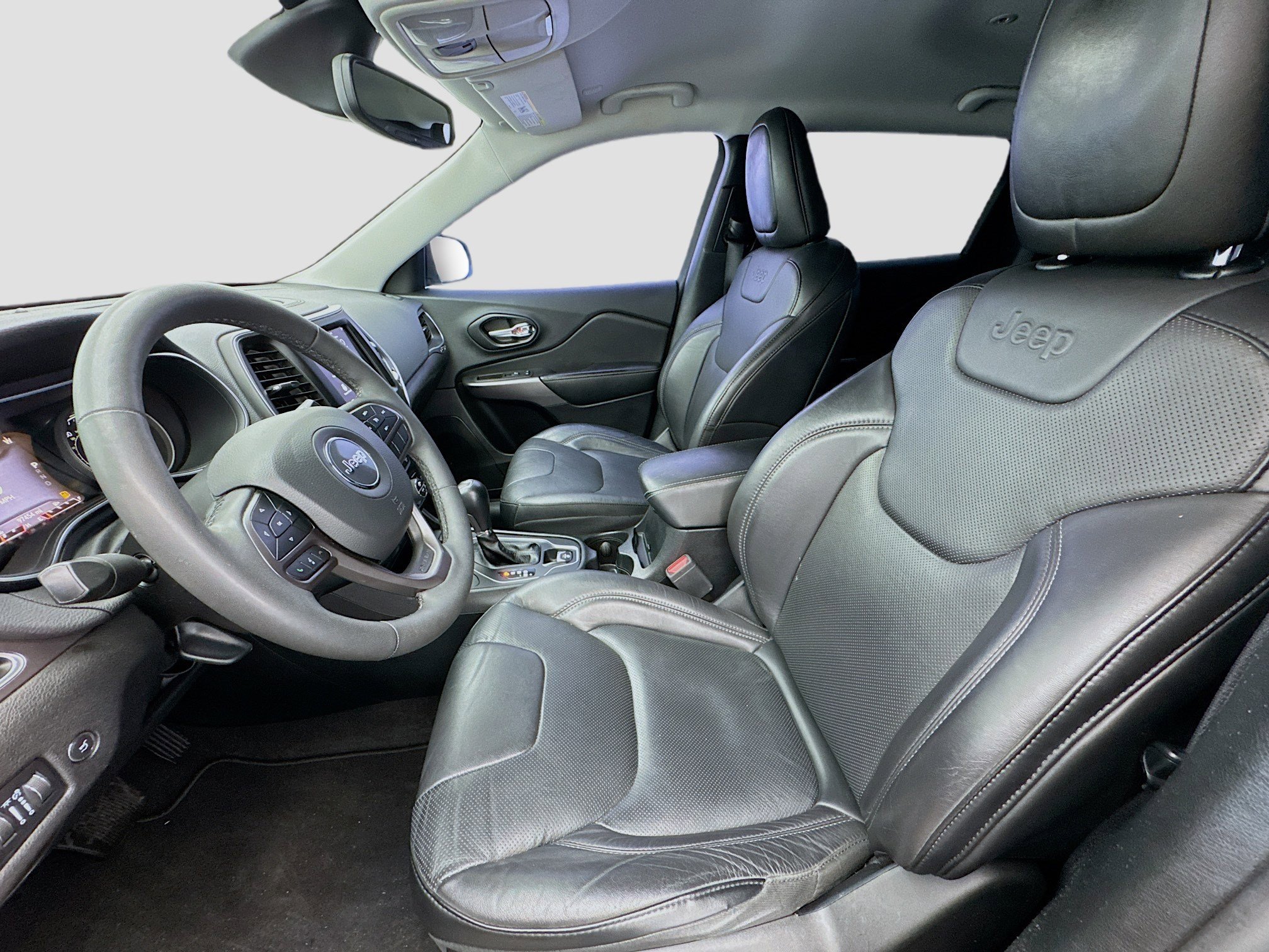 Used 2021 Jeep Cherokee Latitude Lux w/ Comfort/Convenience Group image 13