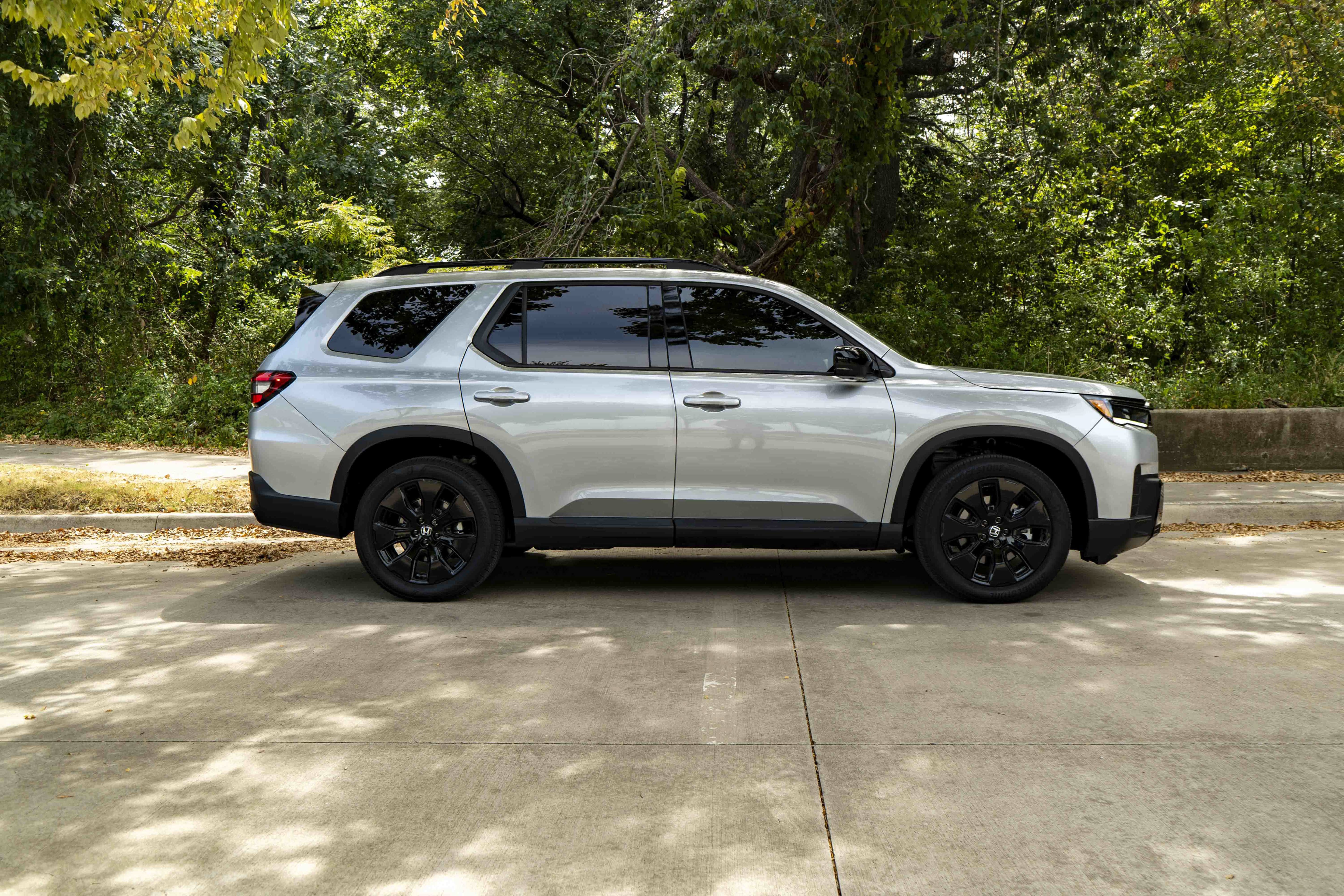 Used 2026 Honda Pilot Black Edition image 10