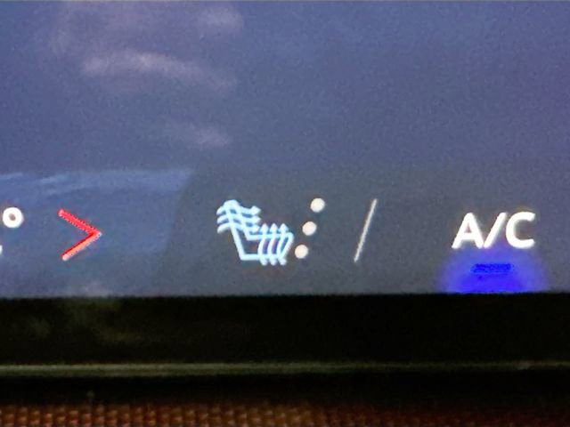 Used 2024 Chevrolet Traverse Z71 image 20