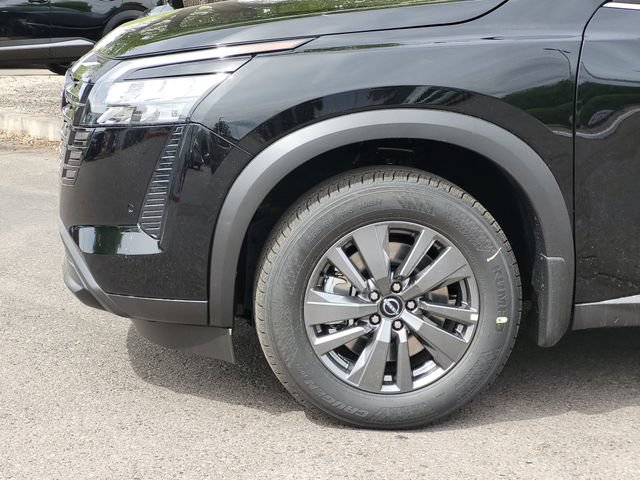 New 2026 Nissan Pathfinder SV w/ SV Premium Package AWD/4WD image 6
