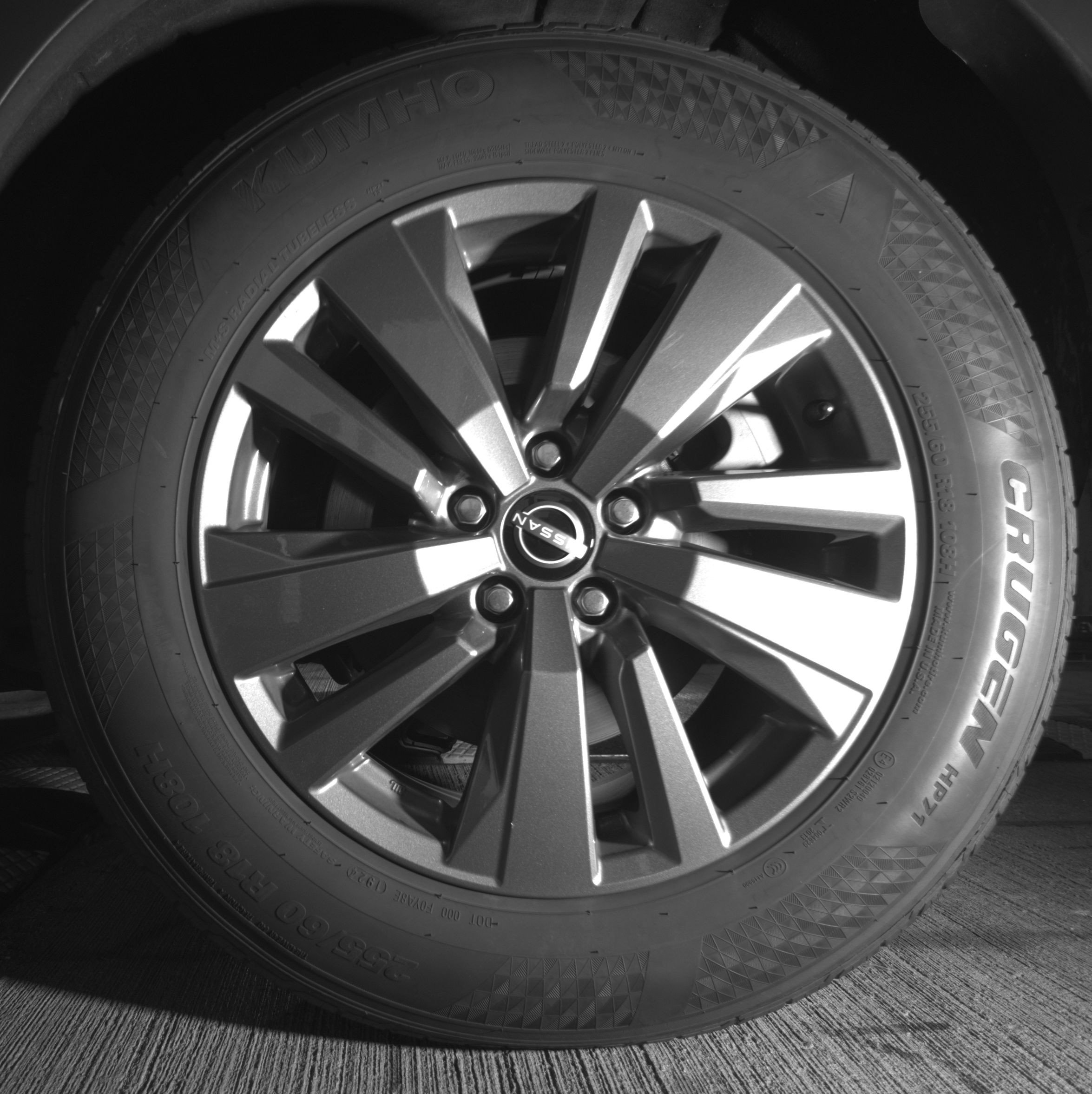 Used 2024 Nissan Pathfinder S FWD image 14