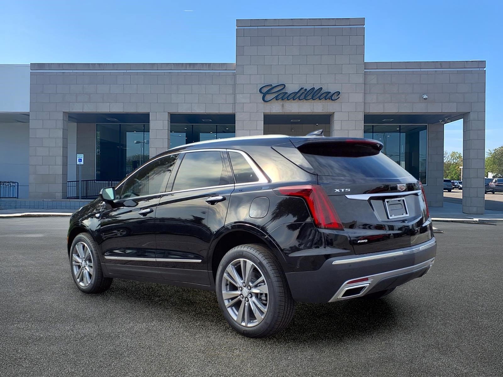 New 2026 Cadillac XT5 Premium Luxury AWD/4WD image 6