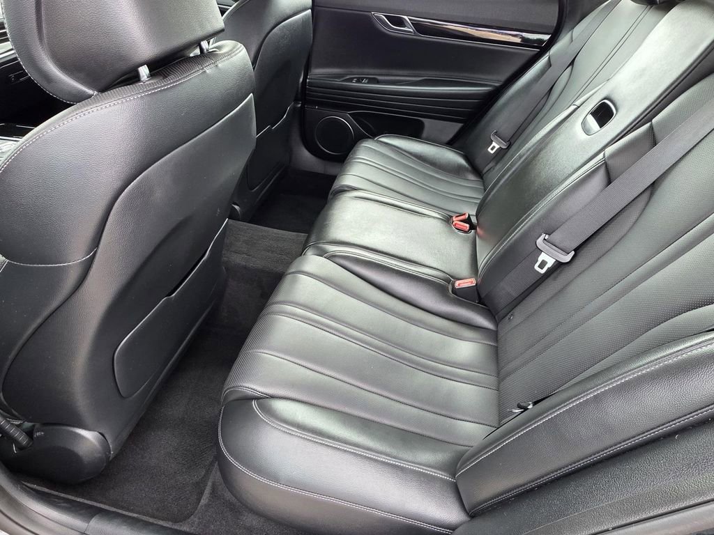 Used 2023 Genesis G80 2.5T image 9