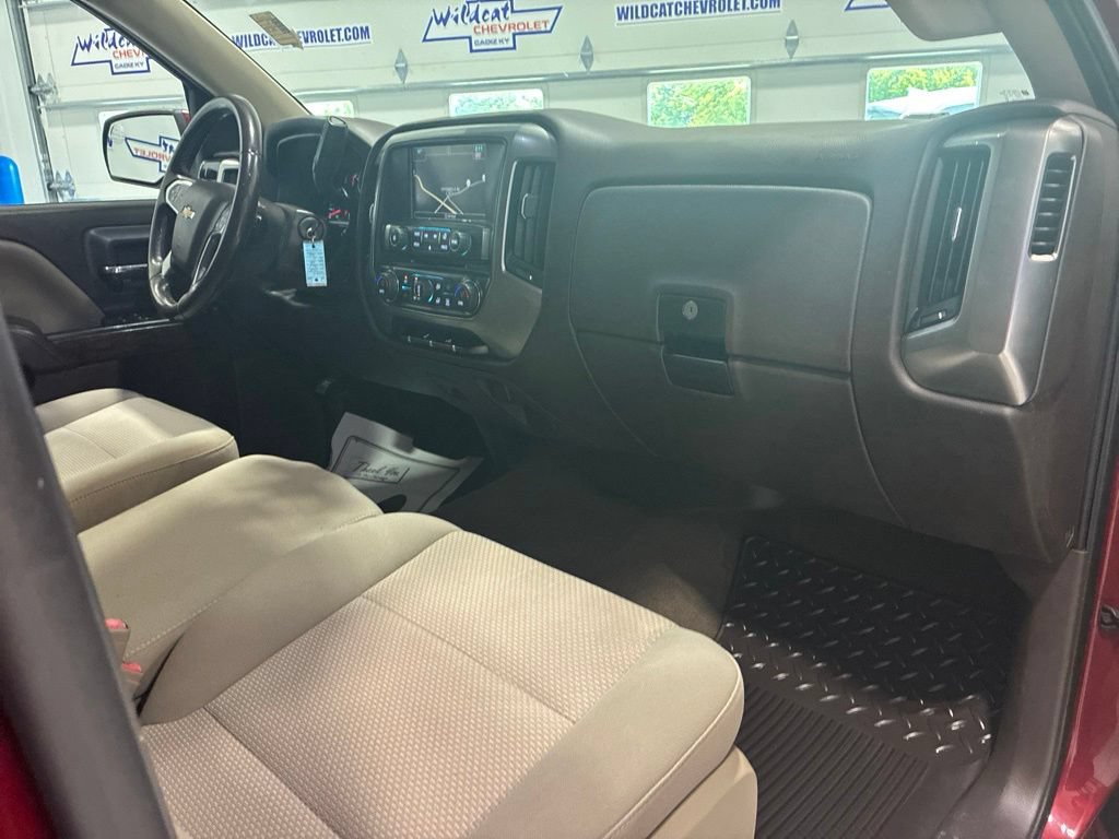 Used 2018 Chevrolet Silverado 1500 LT w/ All Star Edition AWD/4WD image 37