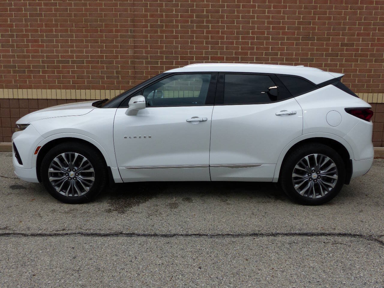 Used 2020 Chevrolet Blazer Premier w/ LPO, Floor Liner Package AWD/4WD image 7