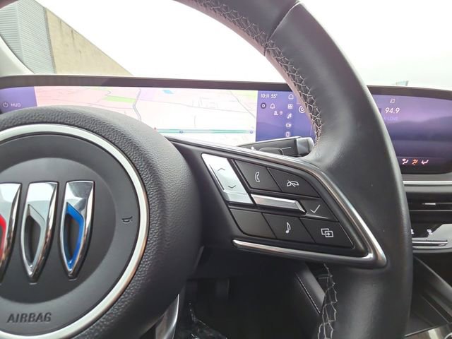 Used 2025 Buick Envision Preferred image 12