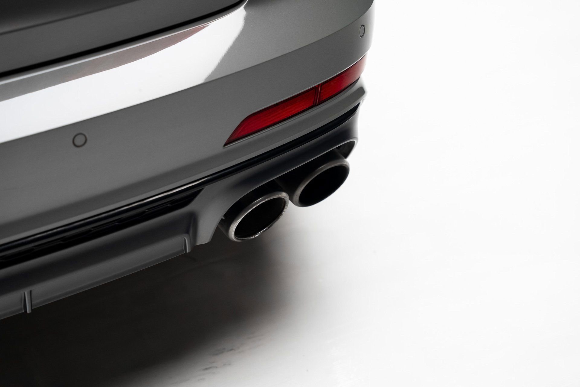 Used 2023 Audi S6 Premium Plus w/ Premium Plus Package image 32