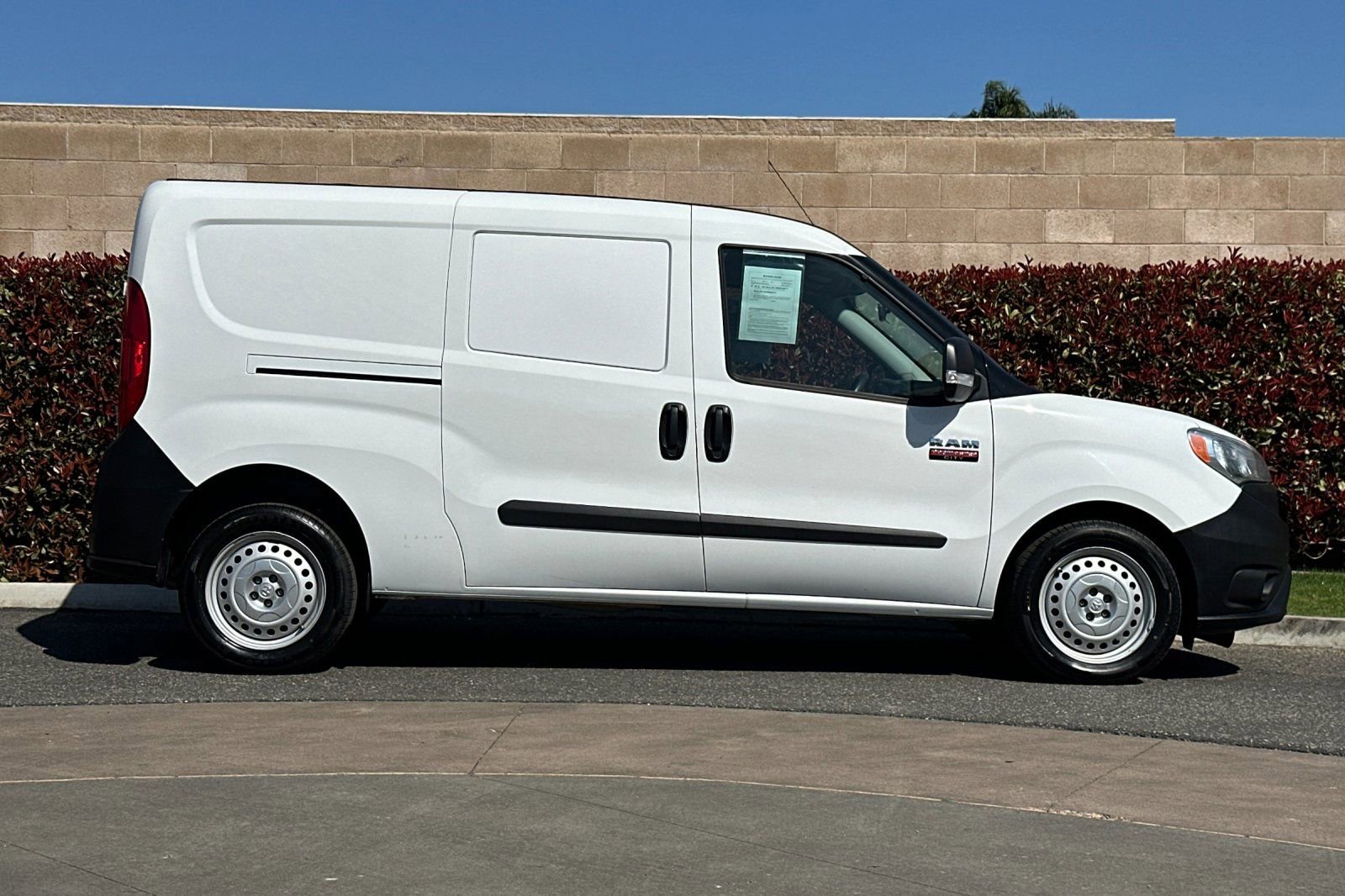 Used 2021 RAM ProMaster City Tradesman image 3