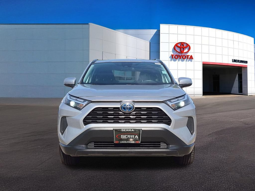 Used 2023 Toyota RAV4 XLE AWD/4WD image 4