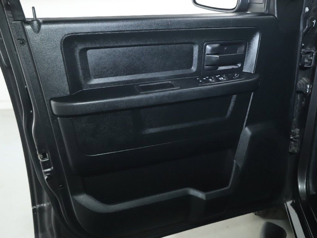 Used 2017 RAM 1500 Express w/ Express Value Package image 15