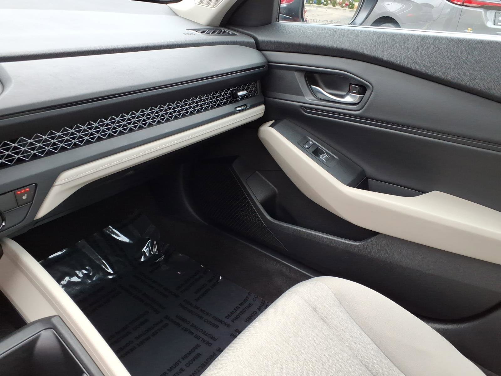 Certified 2024 Honda Accord EX image 30