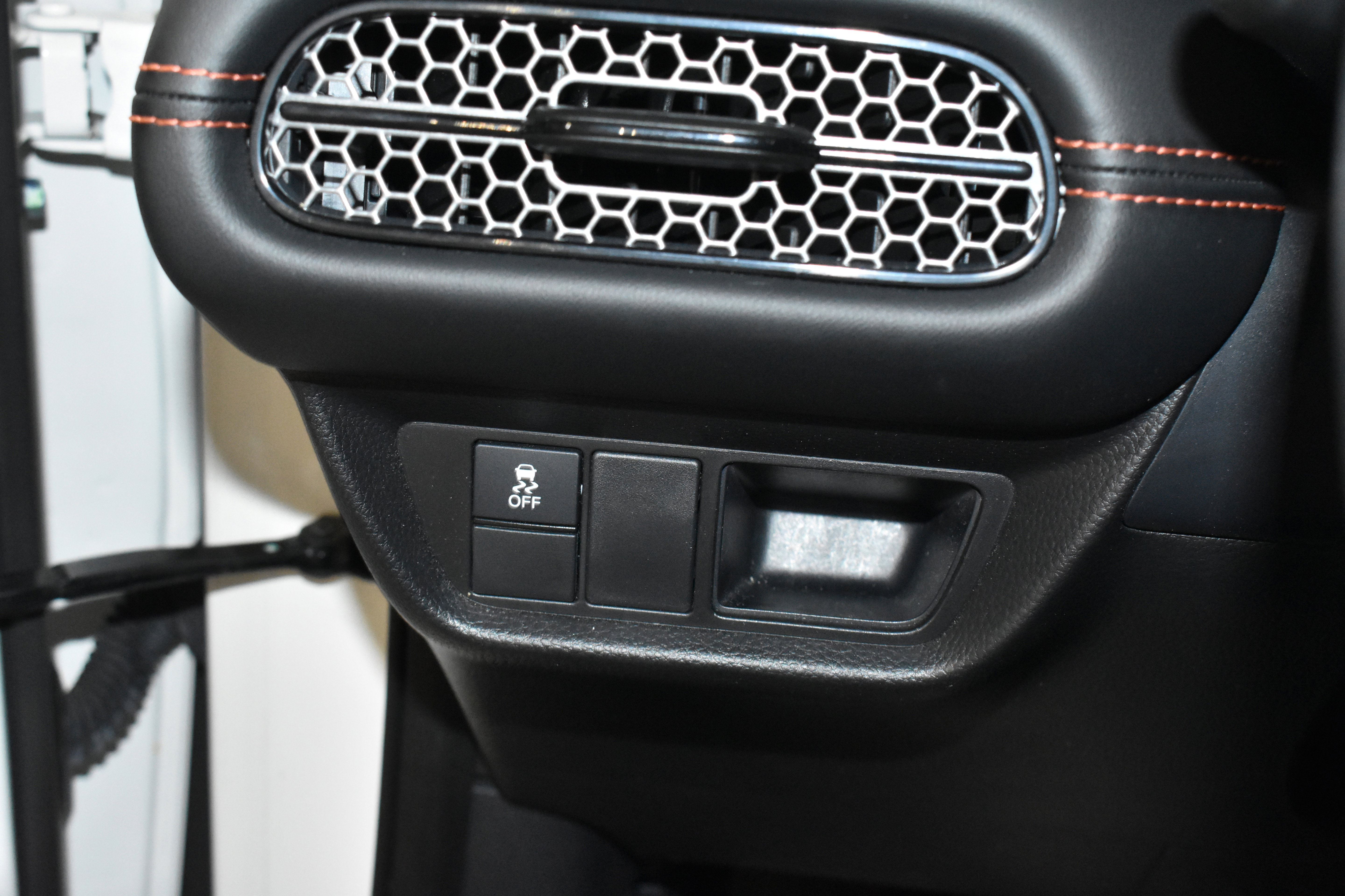 Used 2024 Honda HR-V Sport image 15