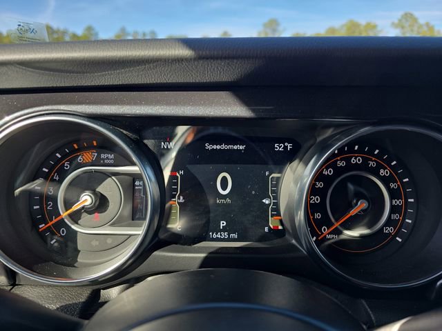 Used 2023 Jeep Wrangler Unlimited Rubicon 392 AWD/4WD image 27