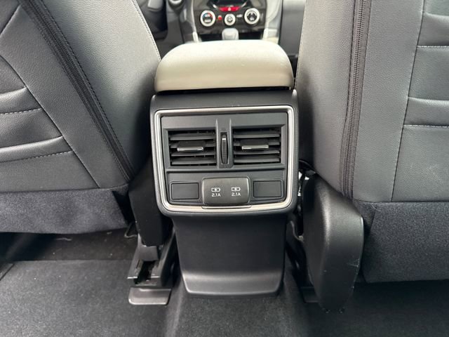 Used 2022 Subaru Forester Premium image 23