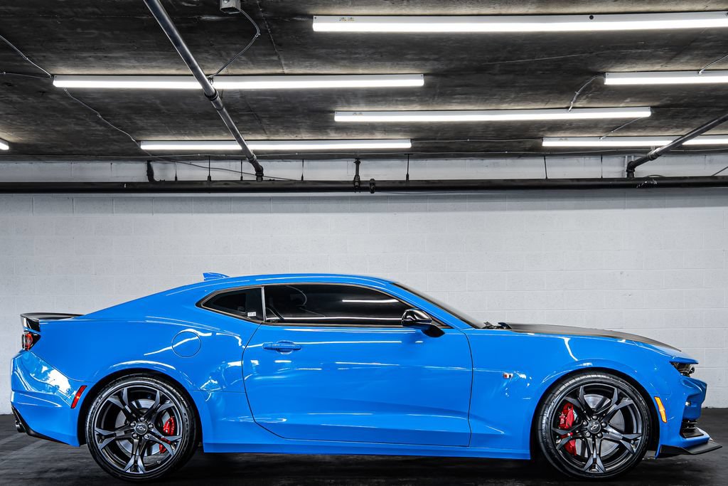 Used 2022 Chevrolet Camaro SS RWD image 6