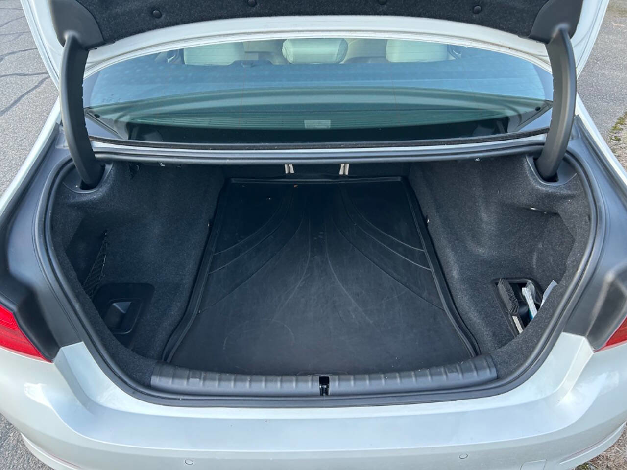 Used 2019 BMW 540i xDrive image 33