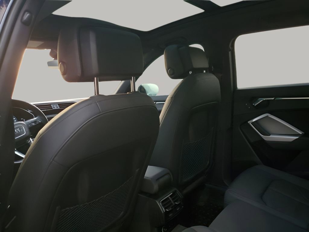 Used 2022 Audi Q3 2.0T Premium image 18