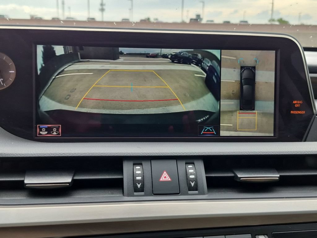 Used 2019 Lexus ES 300h Ultra Luxury FWD image 15