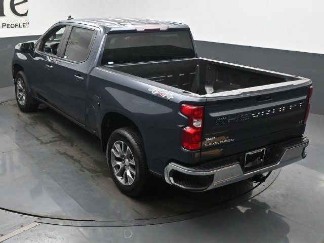Used 2021 Chevrolet Silverado 1500 LT AWD/4WD image 45