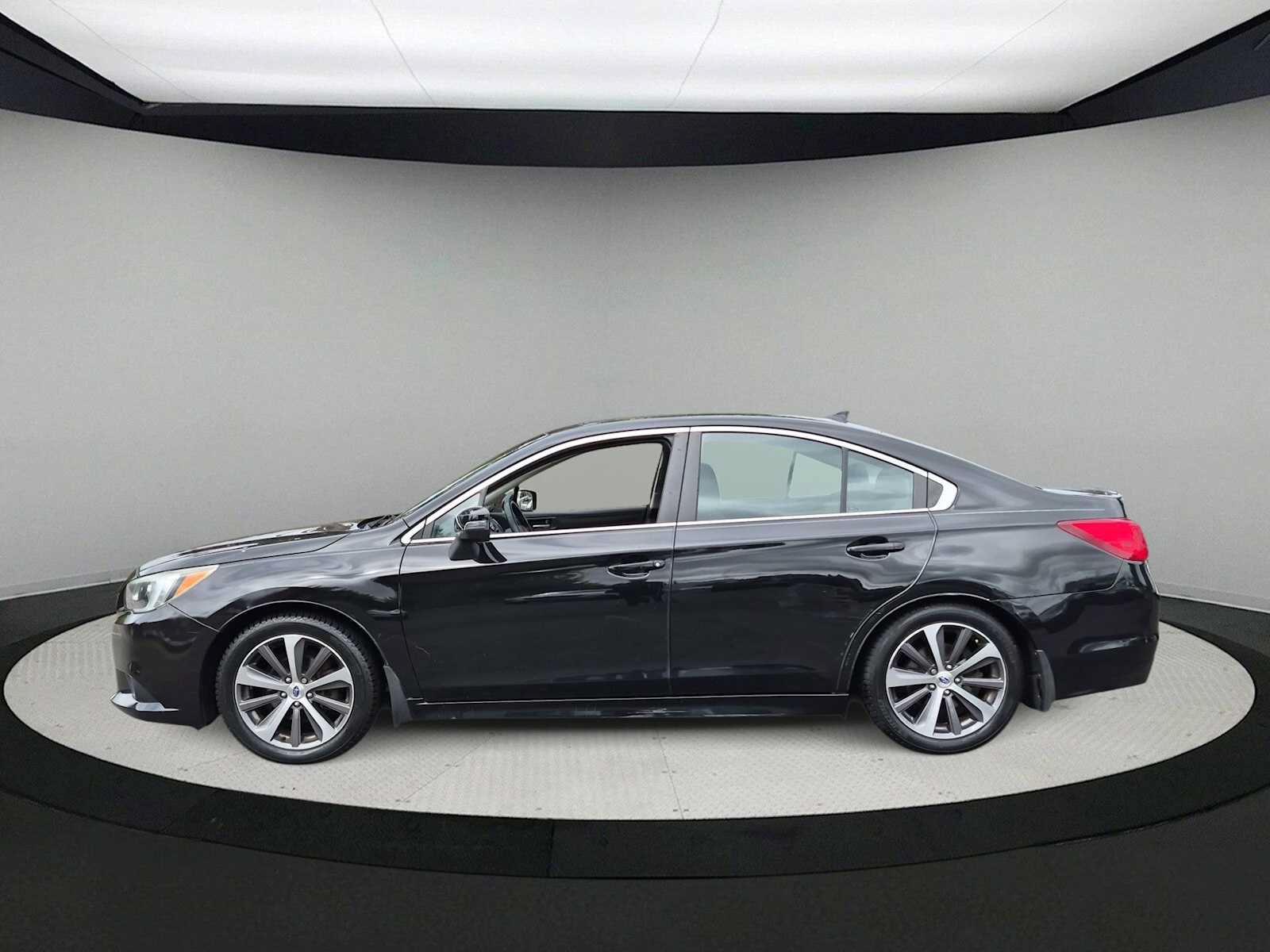 Used 2016 Subaru Legacy 2.5i Limited AWD/4WD image 9