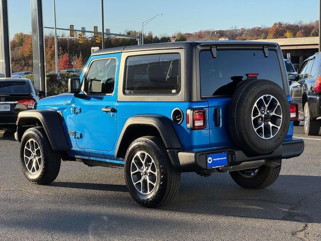 Used 2025 Jeep Wrangler Sport image 3