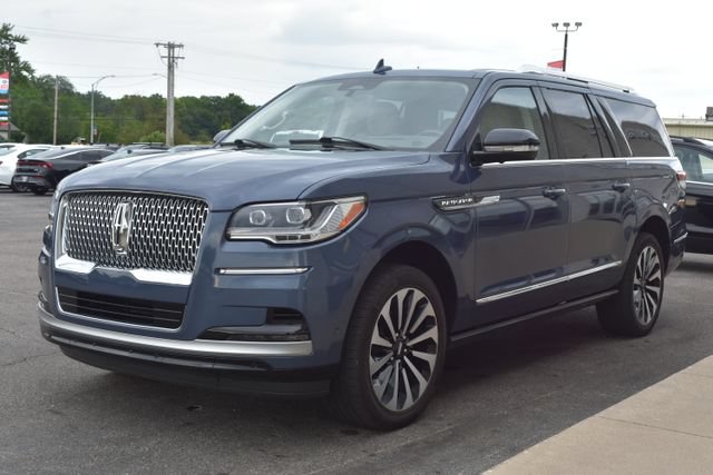 Used 2023 Lincoln Navigator L Reserve AWD/4WD image 18