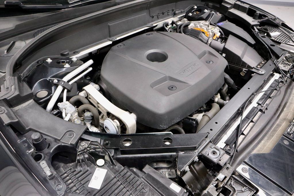 Used 2024 Volvo XC60 T8 Core image 17