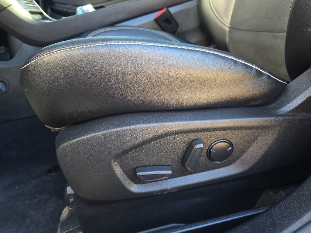 Used 2024 Ford Edge ST w/ Equipment Group 401A AWD/4WD image 29