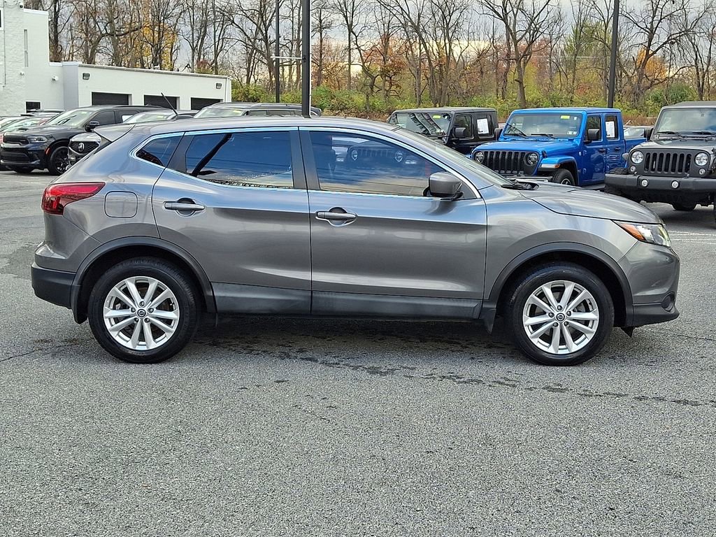 Used 2019 Nissan Rogue Sport S w/ Appearance Package AWD/4WD image 5