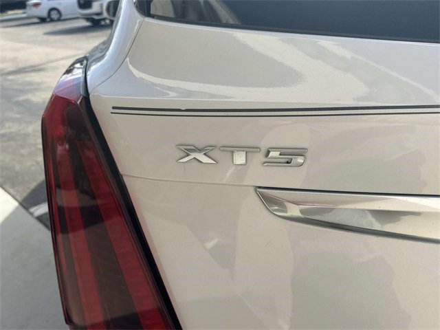 Used 2020 Cadillac XT5 Premium Luxury image 9