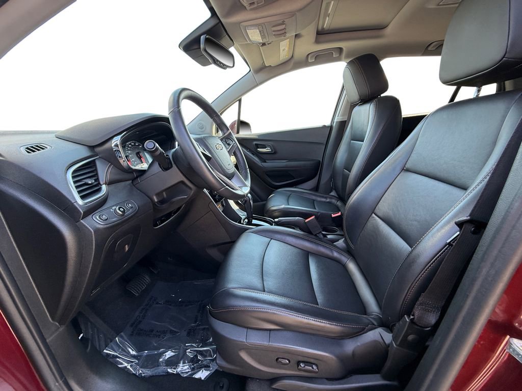 Used 2017 Chevrolet Trax Premier w/ Driver Confidence II Package image 9