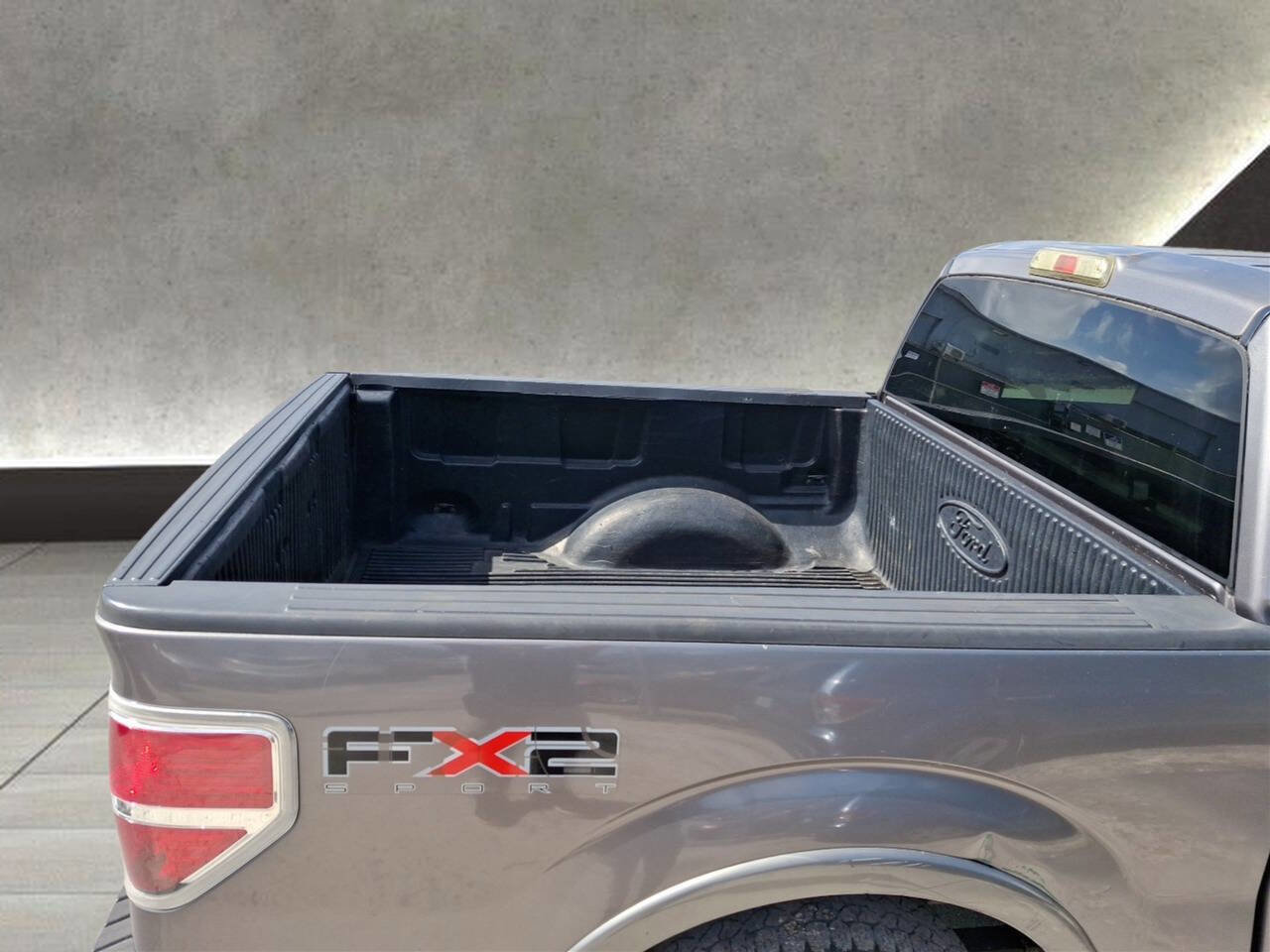 Used 2010 Ford F150 Platinum image 6