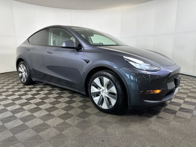 Used 2020 Tesla Model Y Long Range image 2