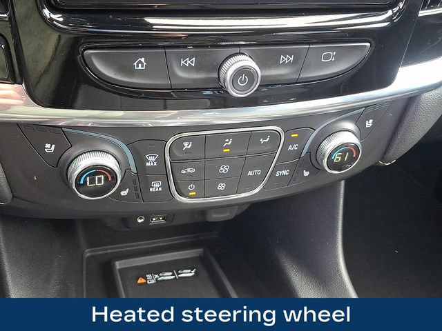 Used 2023 Chevrolet Traverse Premier AWD/4WD image 14
