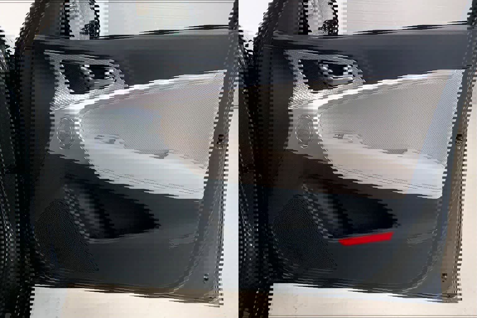 Used 2023 Genesis G70 2.0T w/ Sport Prestige Package image 26