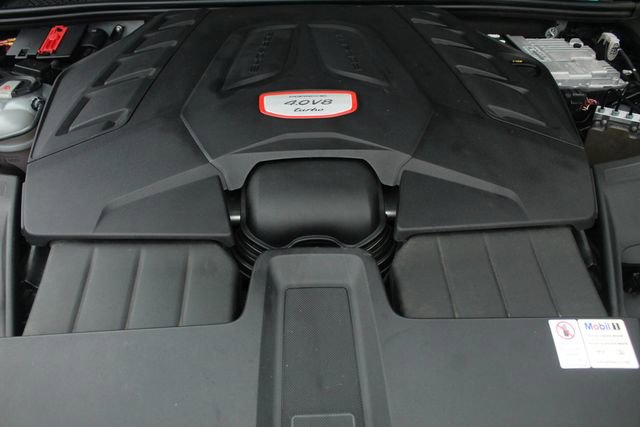 Used 2019 Porsche Cayenne Turbo image 16